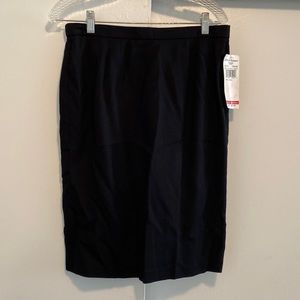 Alfred Dunner 100% wool skirt size 8P